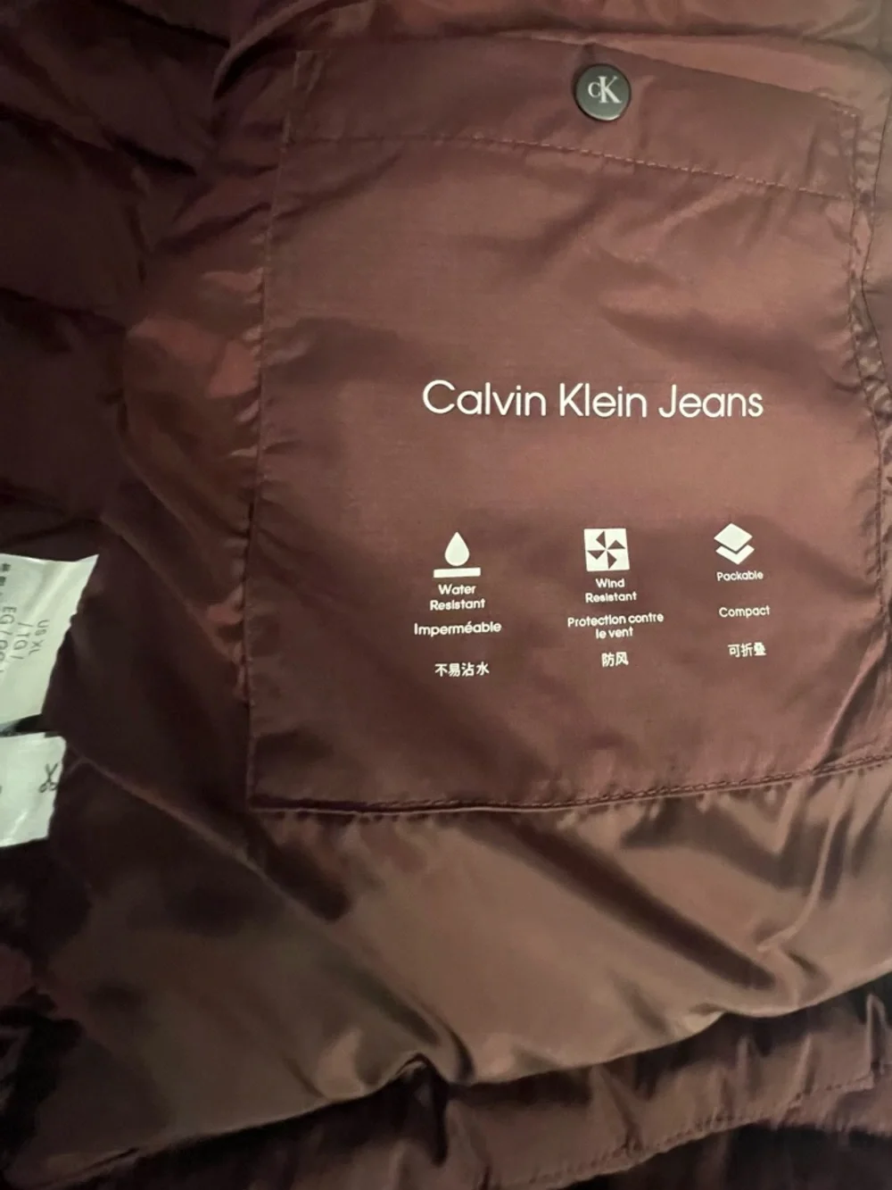 Calvin Klein Quilted Hooded Puffer Jacket - Deep Burgundy Packable travel - Picture 5 of 11